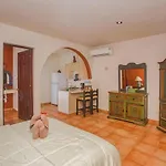Hacienda San Miguel Hotel&Suites